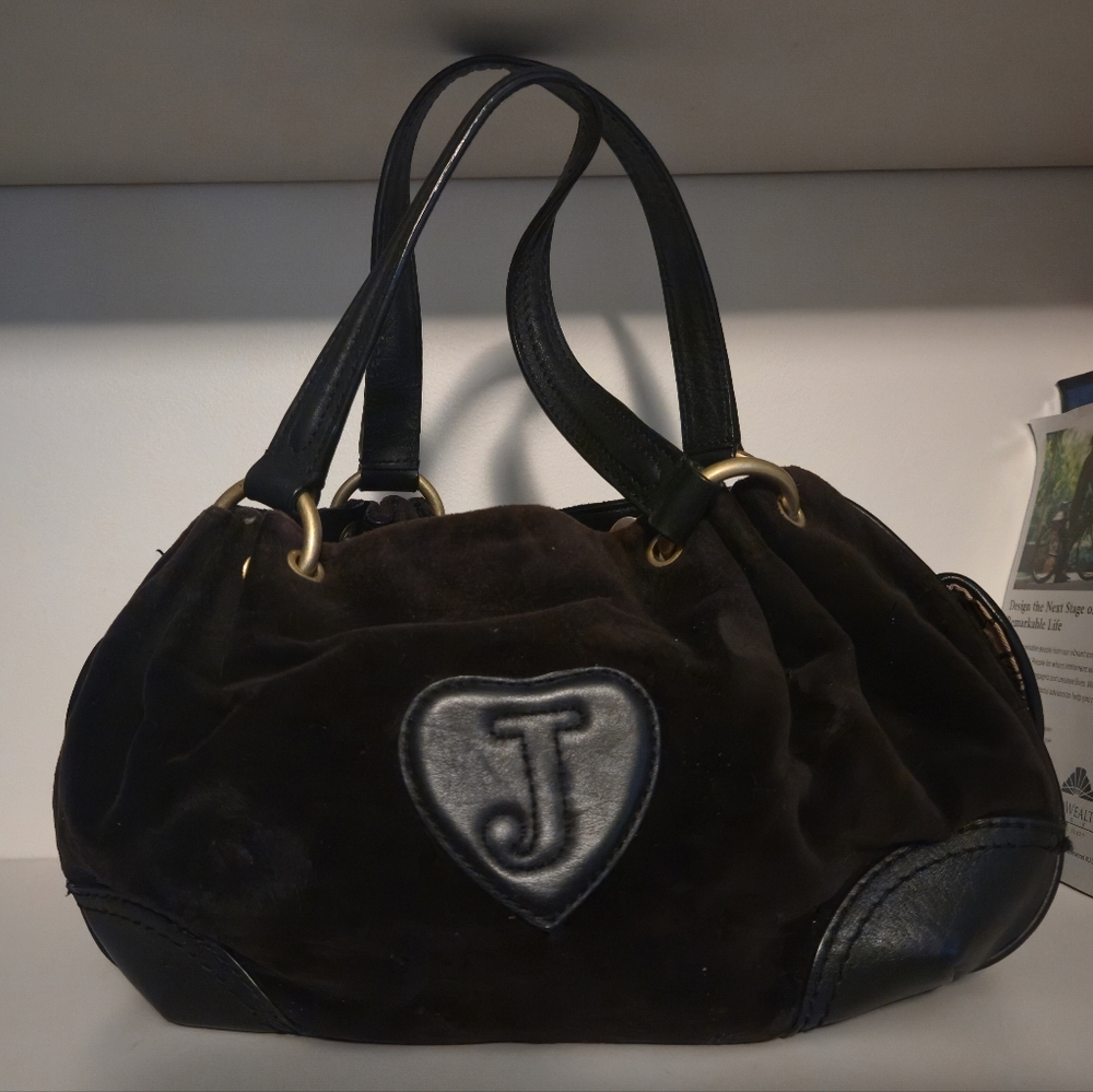 Juicy Couture Black and Gold Shoulder Bag - Picture 2 of 5